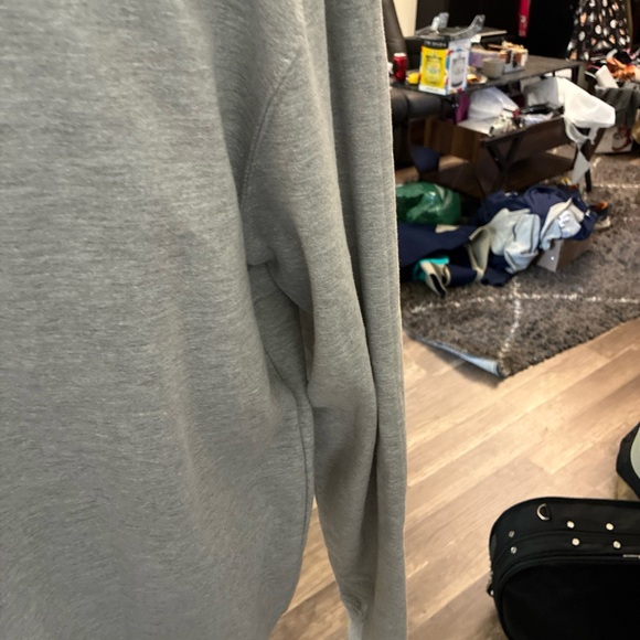 Universal Studios Hollywood Super Nintendo World Luigi Pullover Size XL - Picture 12 of 12